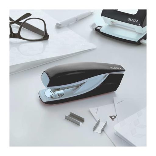 Tűzőgép, 24/6, 26/6, 30 lap, LEITZ "Nexxt Wow", fekete