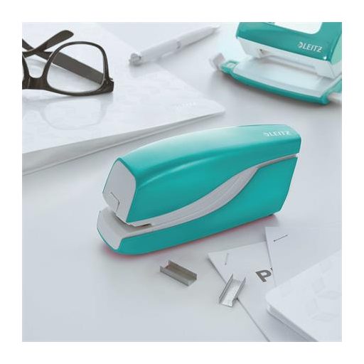 Tűzőgép, elektromos, No.10, 10 lap, LEITZ "Wow", jégkék