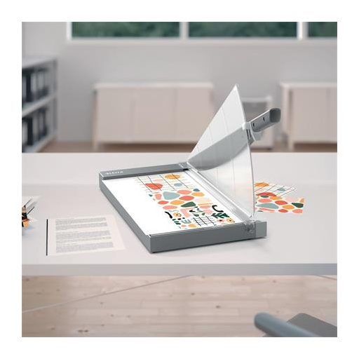 Vágógép, karos, A3, 25 lap, LEITZ "Precision Office Pro"