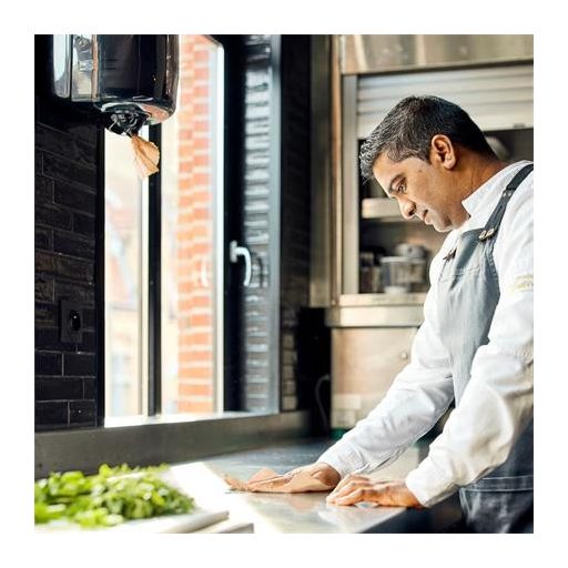 Törlőpapír, tekercses, 19,8 cm átmérő, M4 rendszer, 2 rétegű, Advanced, TORK "Reflex", natúr