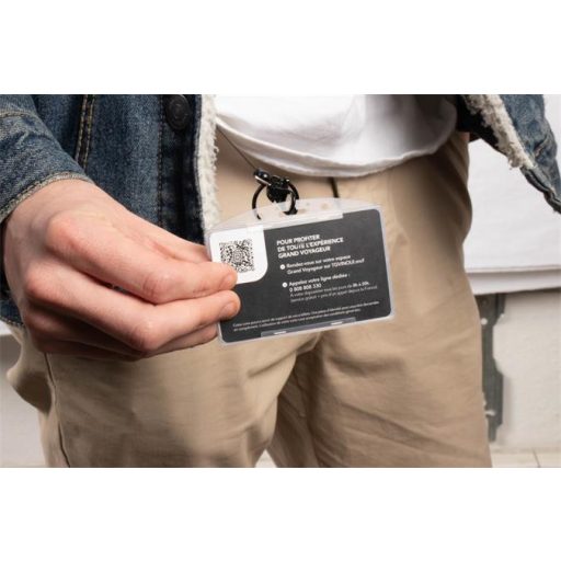 Azonosítókártya-tartó, műanyag, nyitott, fekvő, 54x85 mm, DJOIS